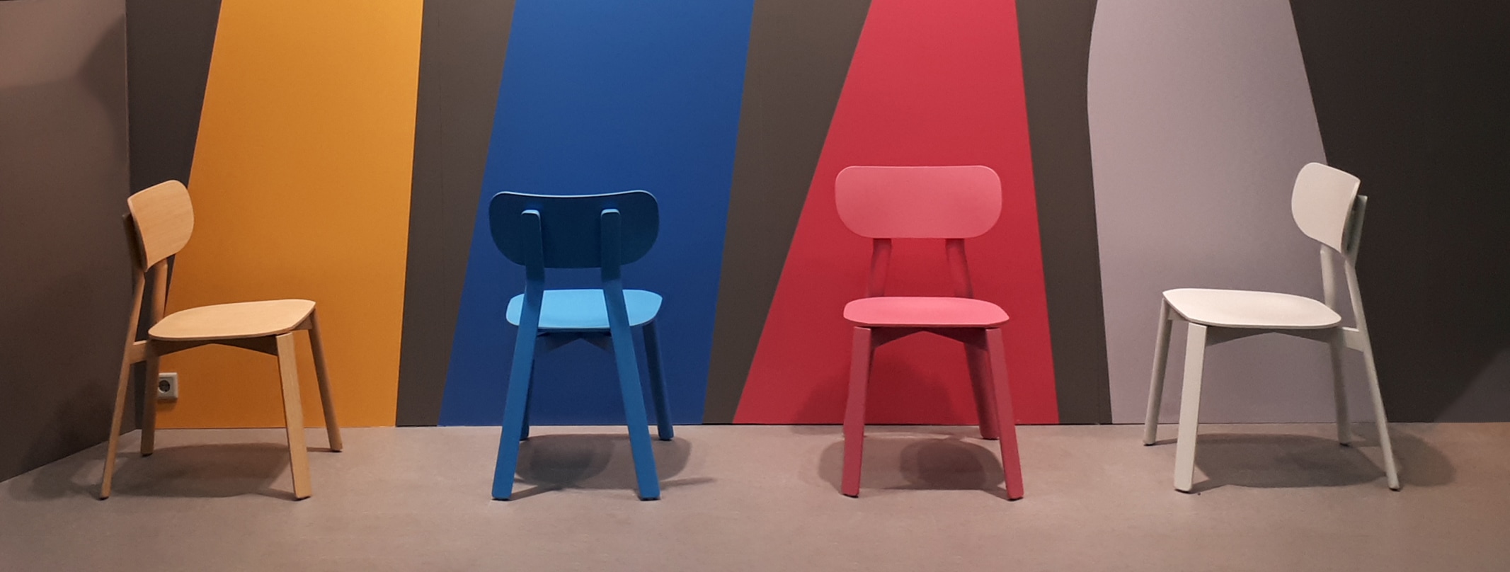imm Coron vier Stühle Projekter Industrial Design